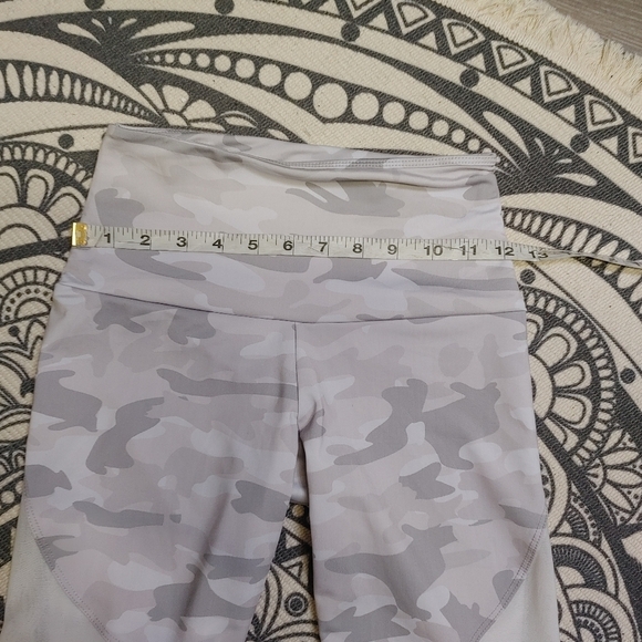 Onzie Camo Mesh Stirrup Leggings XS - Picture 10 of 12